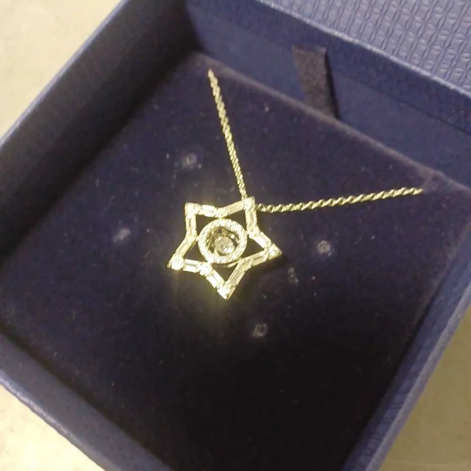 BOXED SWAROVSKI STAR SILVER PENDANT CHAIN NECKLACE 