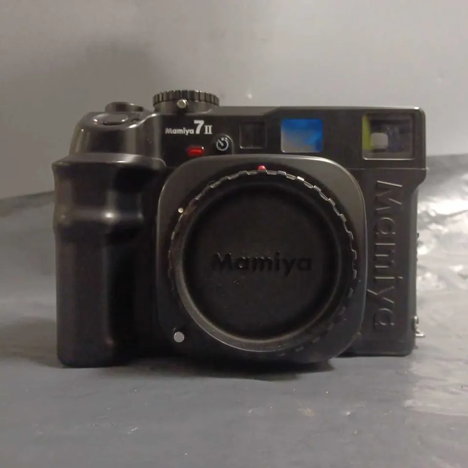 BOXED MAMIYA 7II CAMERA BODY IN BLACK