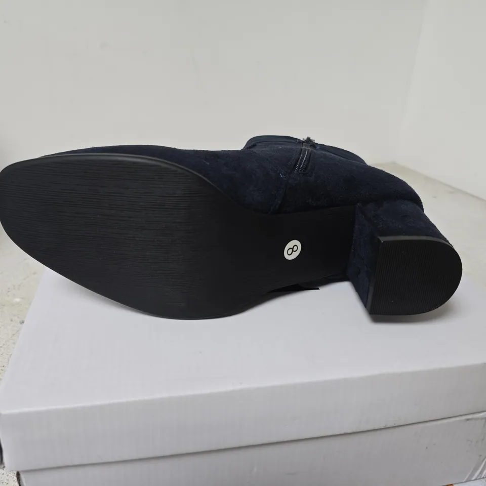 SHOES BY EMMA NAVY SUEDE ANKLE BOOT – BLOCK HEEL SIZE 8
