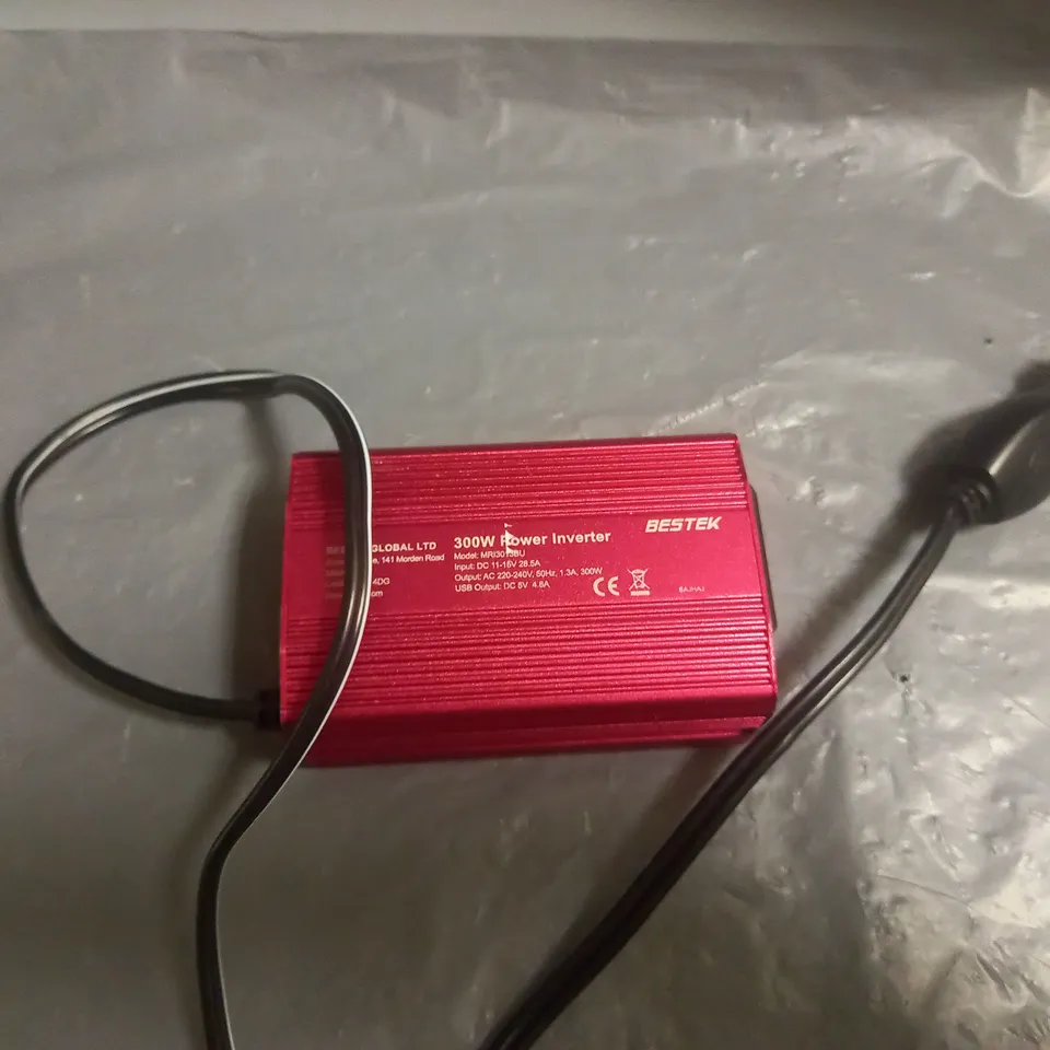 BESTEK GLOBAL LTD 300W POWER INVERTER 