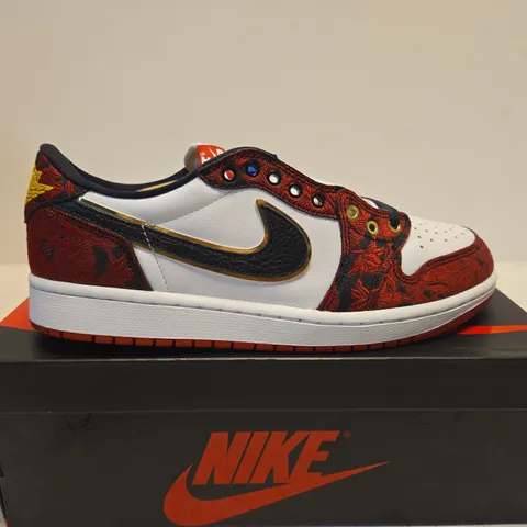 BOXED PAIR OF NIKE AIR JORDAN 1 RETRO LOW OG – UK SIZE 8