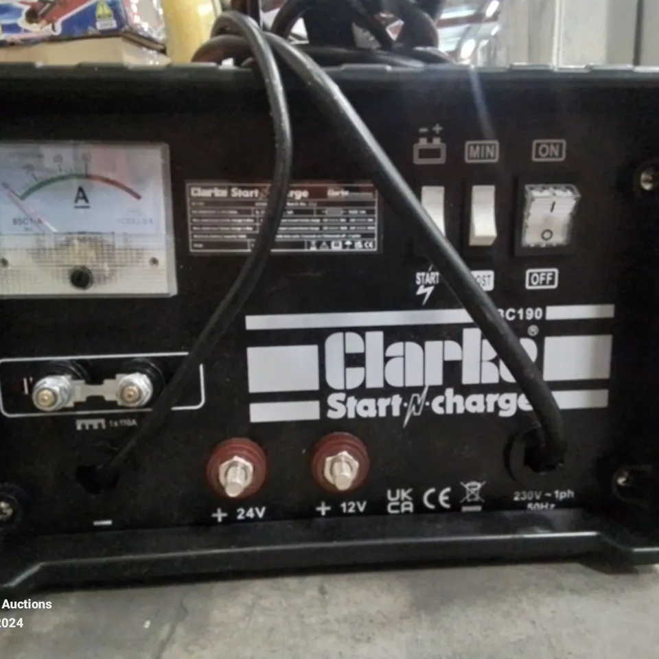 CLARKE BATTERY CHARGER/STARTER