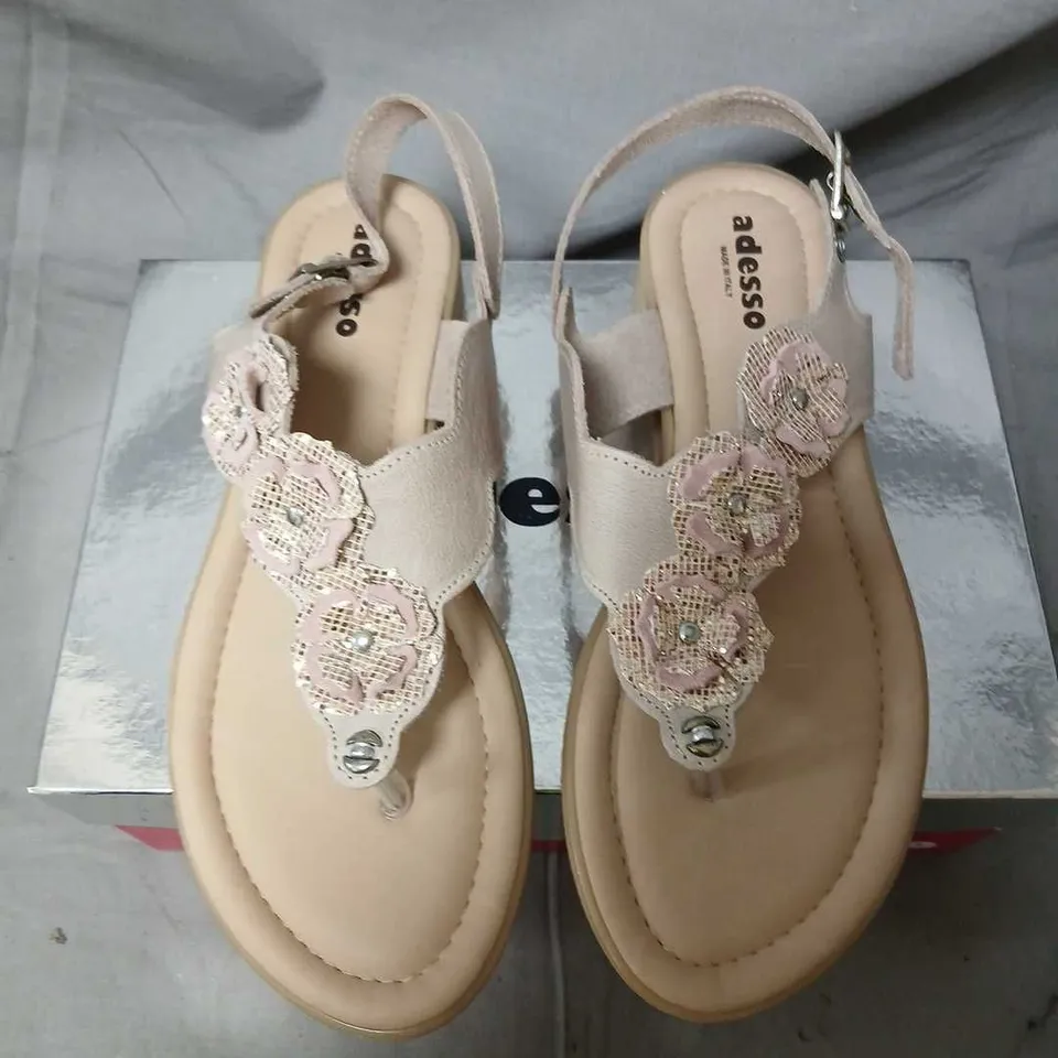 ADESSO ROSE GOLD FLOWER-EMBELLISHED SANDALS – WOMEN'S, UK 7 (EU 40)
