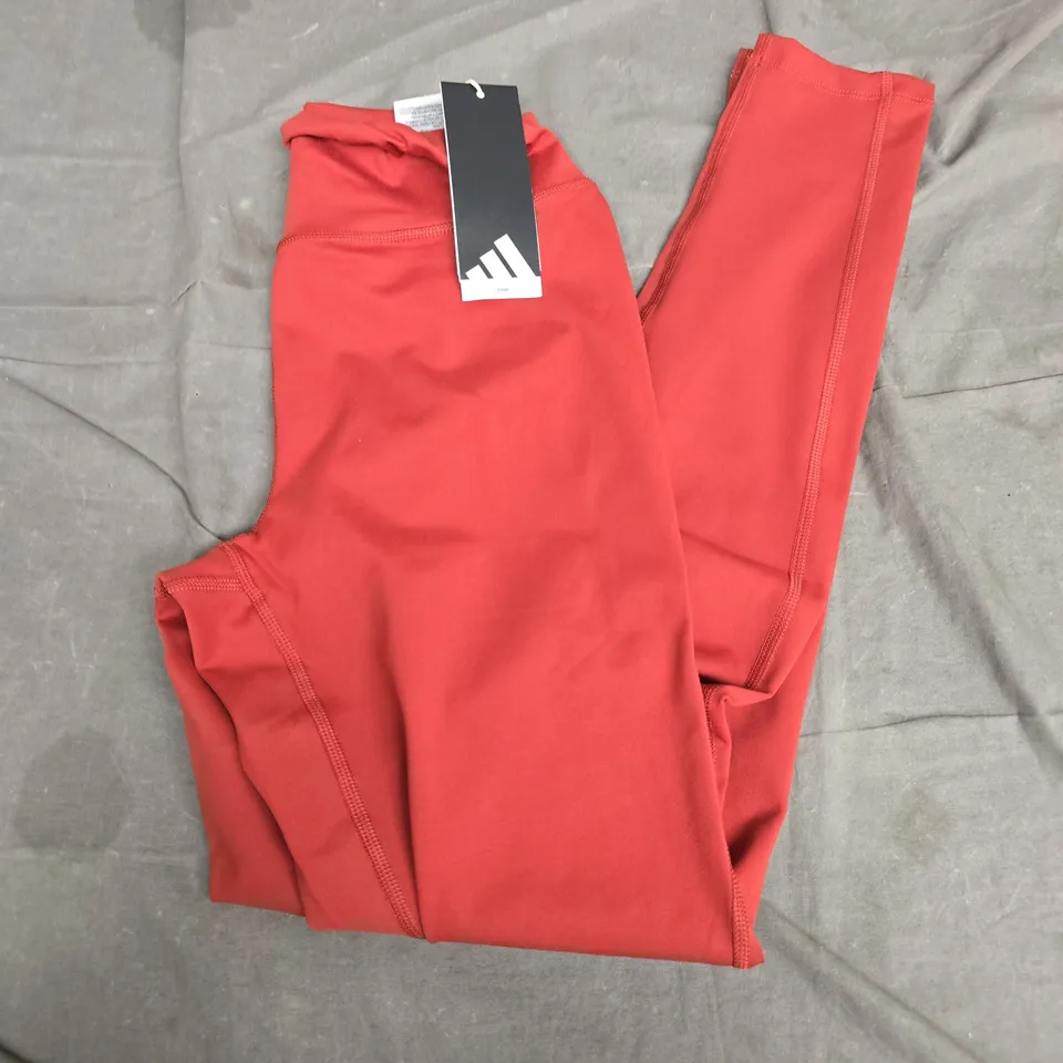 ADIDAS STUDIO TIGHT FIT LEGGINGS - RED, SIZE M