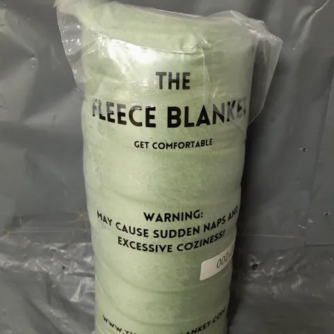 THE FLEECE BLANKET IN GREEN (120x200cm)