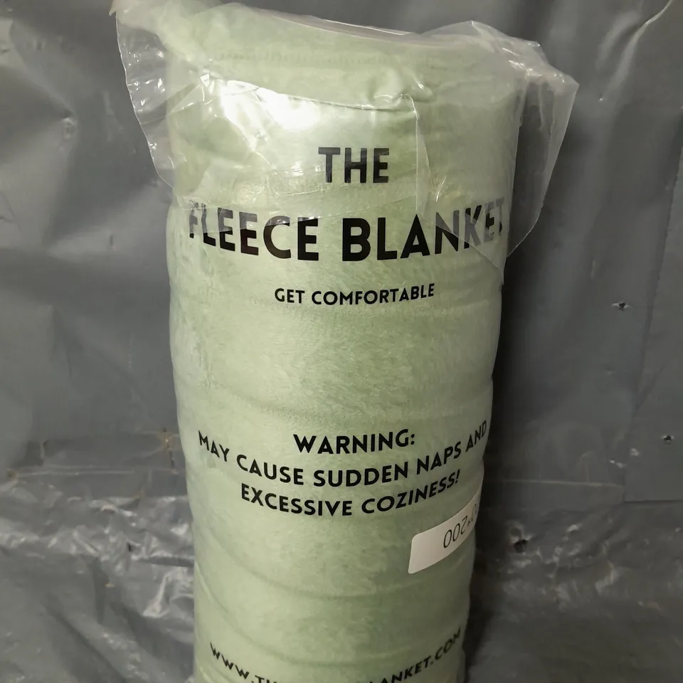 THE FLEECE BLANKET IN GREEN (120x200cm)