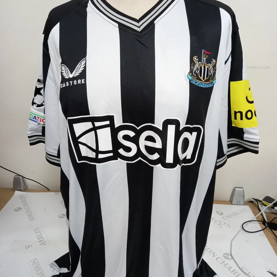 CASTORE NEWCASTLE 2023/24 HOME SHIRT - UK LARGE