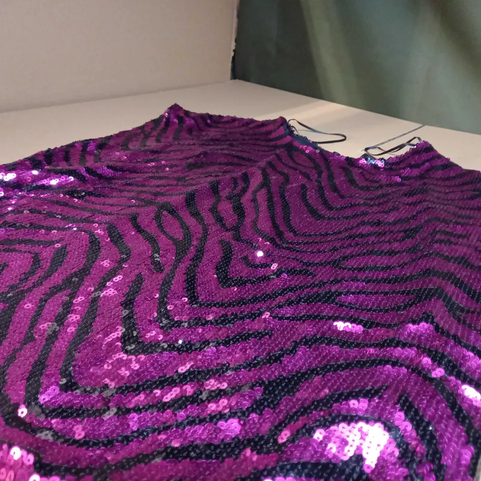 NEWLOOK HOT PINK BLACK SEQUIN DETAILED TOP - SIZE 12