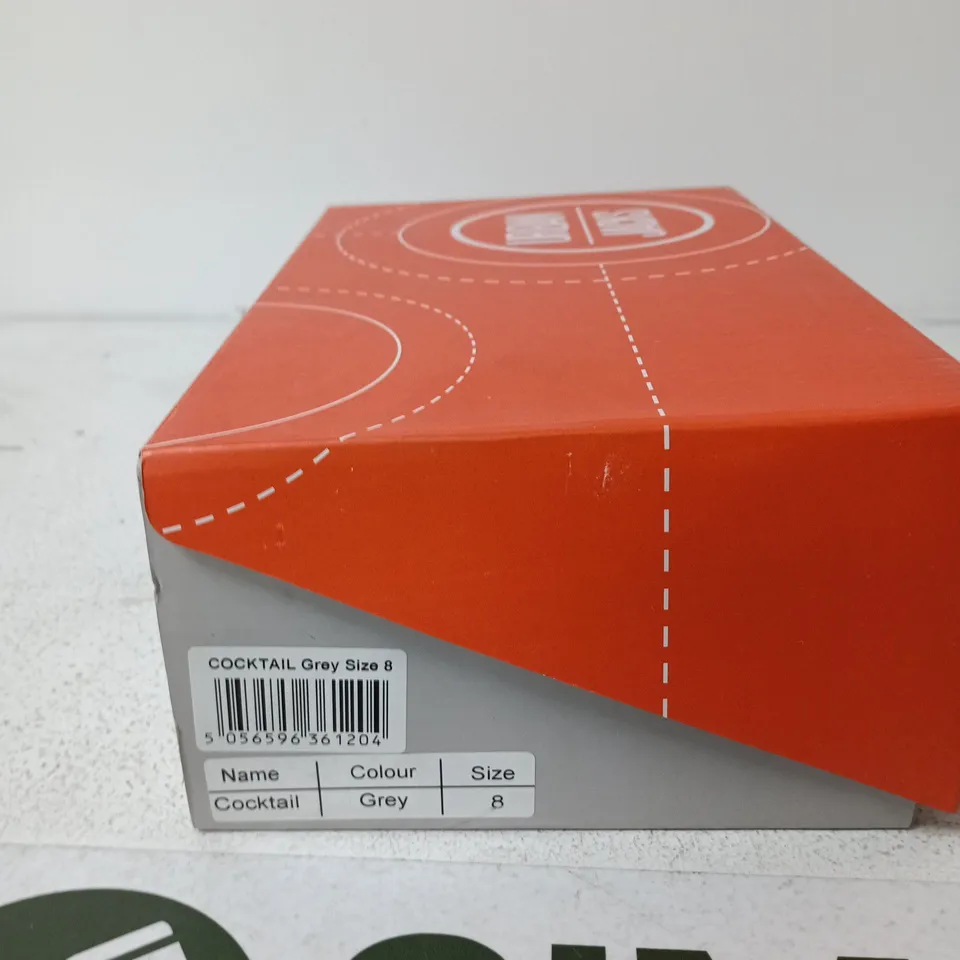 BOXED URBAN JACKS COCKTAIL GREY SLIP-ON TRAINERS – UK SIZE 8