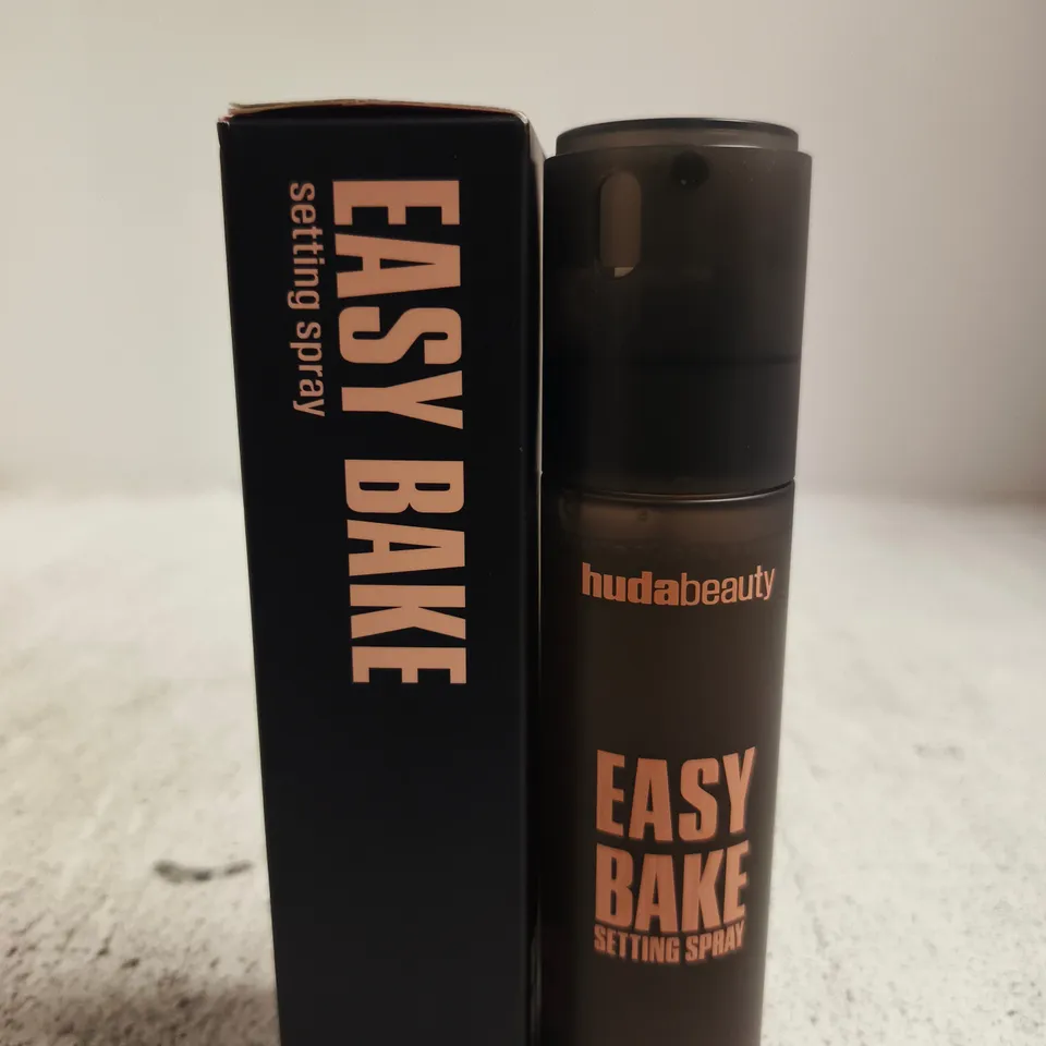BOXED HUDA BEAUTY EASY BAKE SETTING SPRAY – 100 ML