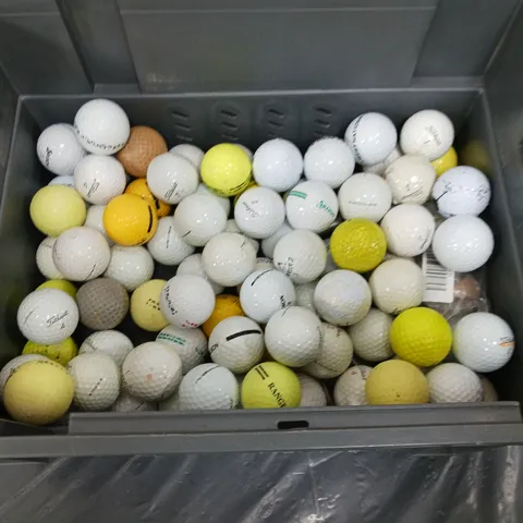 APPROXIMATELY 20 ASSORTED GOLFBALLS 