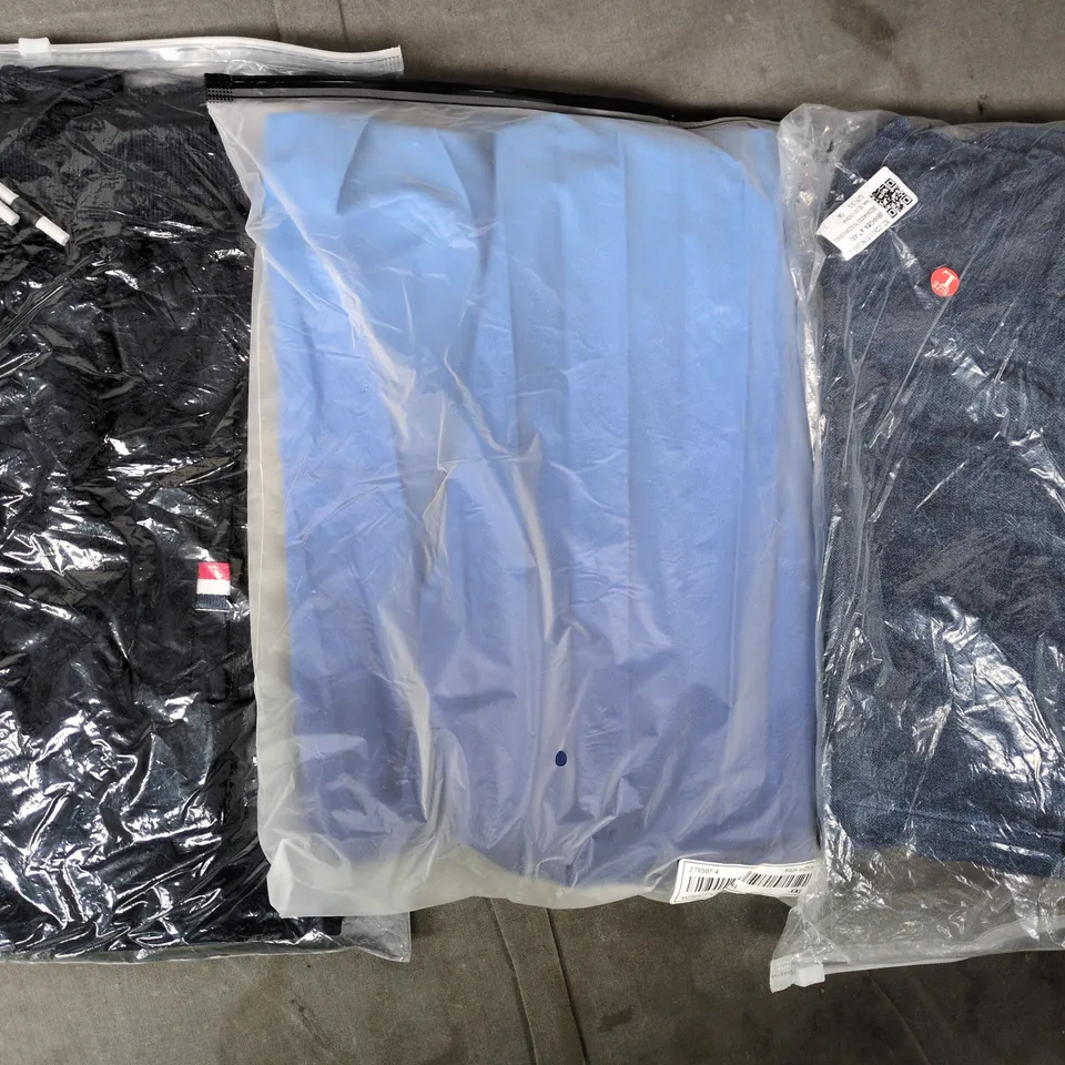 APPROXIMATELY 20 ASSORTED CLOTHING AND FASHION PRODUCTS IN VARIOUS STYLES AND SIZES - COLLECTION ONLY