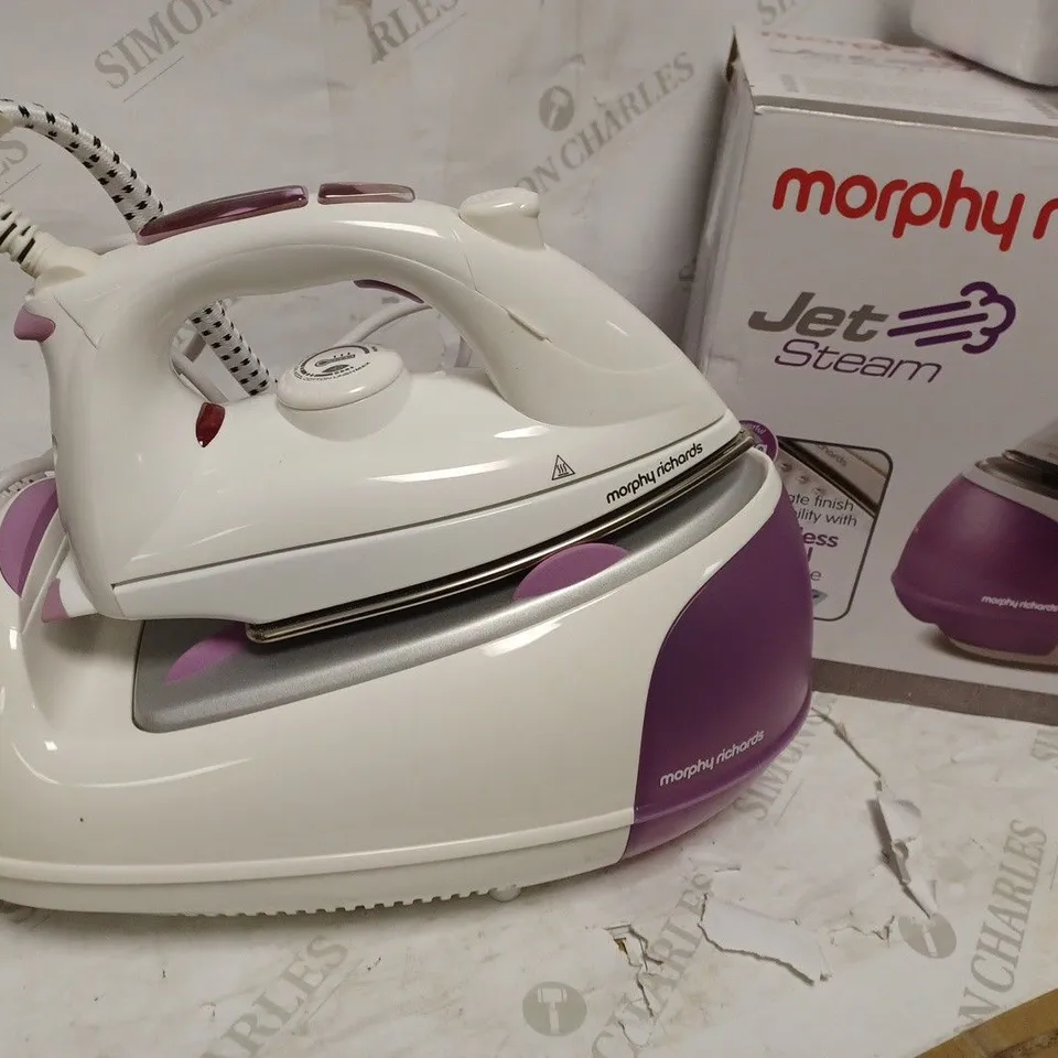 MORPHY RICHARDS JET STEAM GENERATOR IRON PINK/WHITE