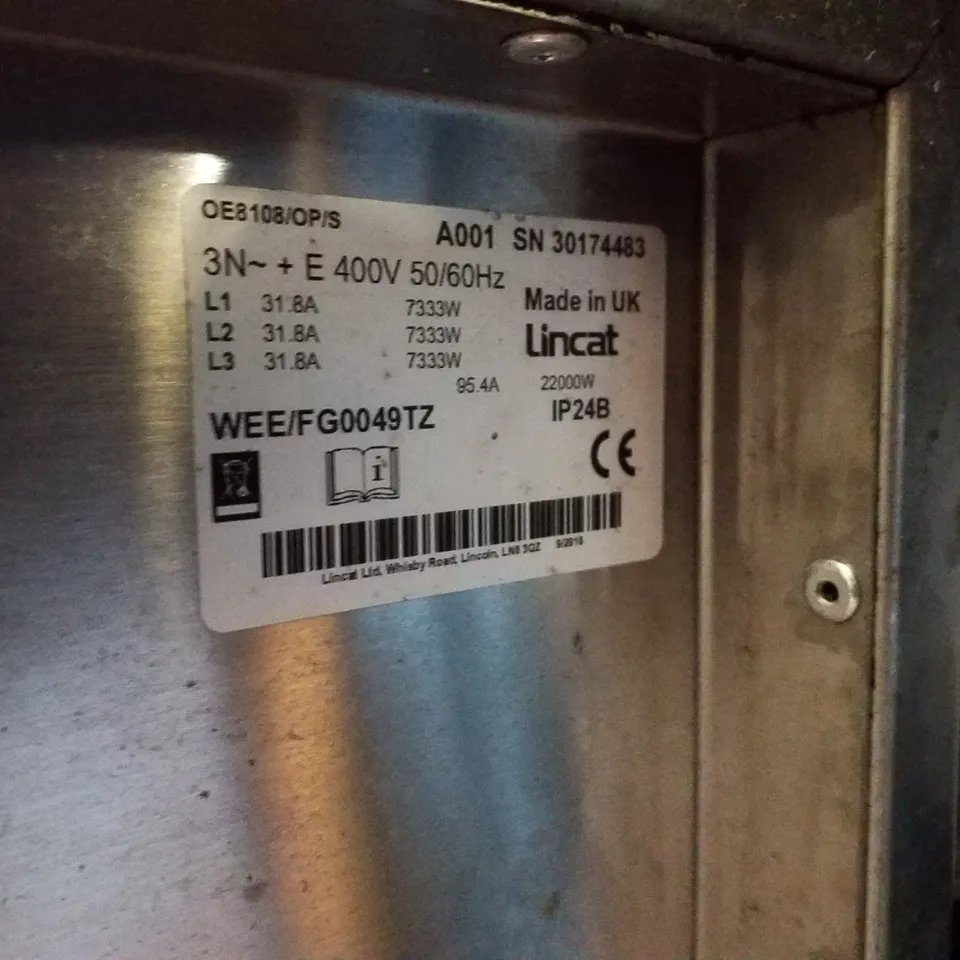 LINCAT OPUS 800 SINGLE TANK TWIN BASKET FREE STANDING ELECTRIC FILTRATION FRYER