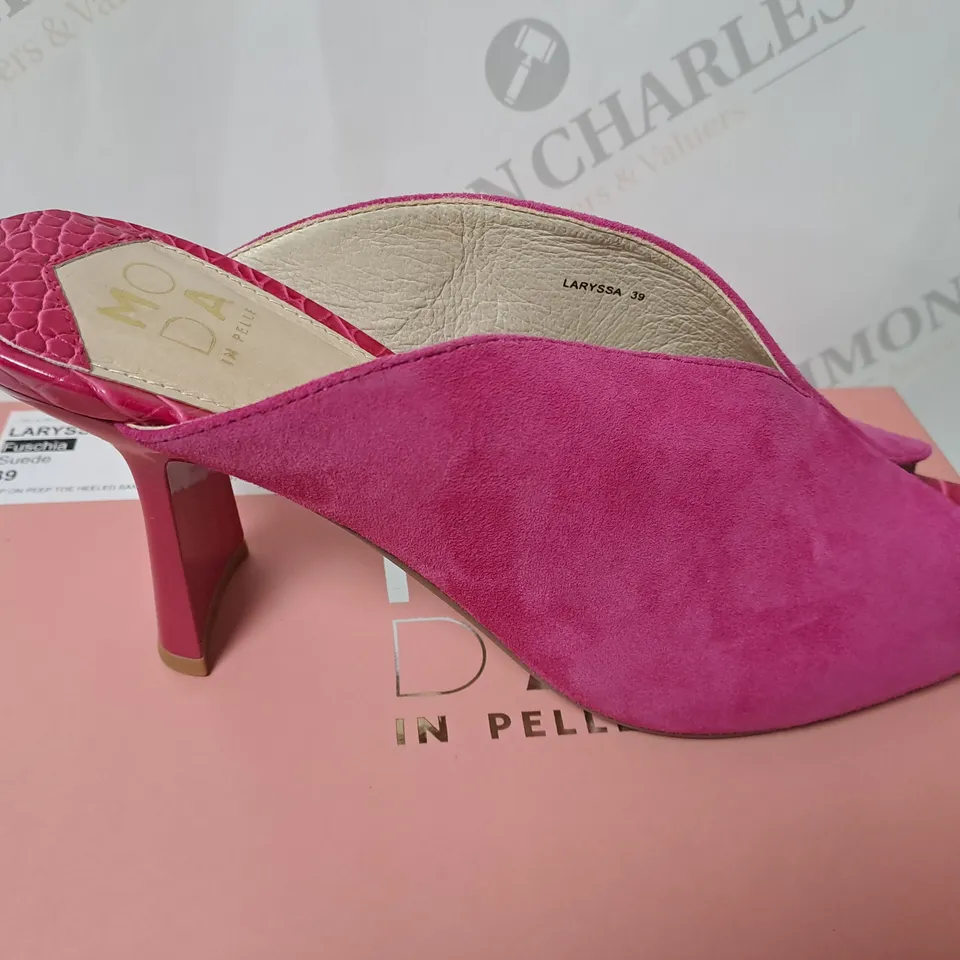 MODA IN PELLE LARYSSA SLIP ON PEEP TOE HEELED SANDAL SIZE 6 IN PINK 