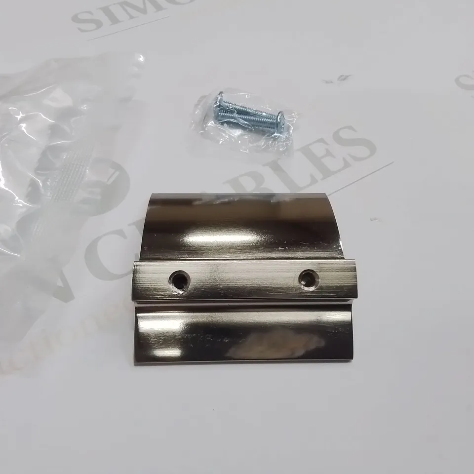 LOT OF APPROXIMATELY 45 BRAND NEW LAMAS HANDLE 50X50MM IN SATIN STAINLESS STEEL
