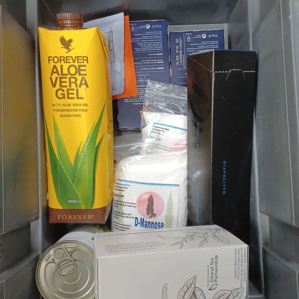 LOT OF APPROXIMATELY 15 FOOD AND DRINK ITEMS TO INCLUDE HERBALIFE MEAL REPLACEMENT, CHOCOLATE AND COFFEE BEANS
