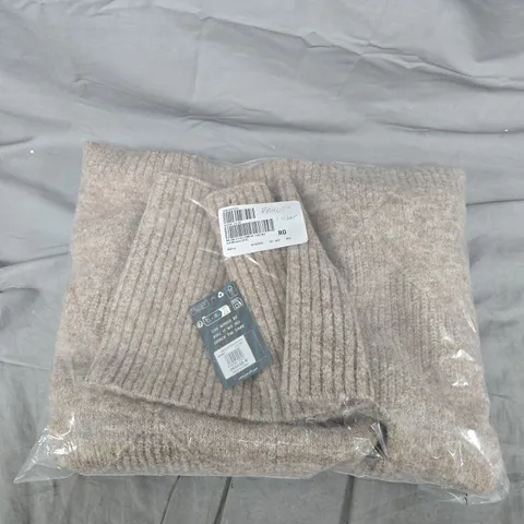 WHITE STUFF DIAMOND STITCH PONCHO WITH DETACHABLE SNOOD - M