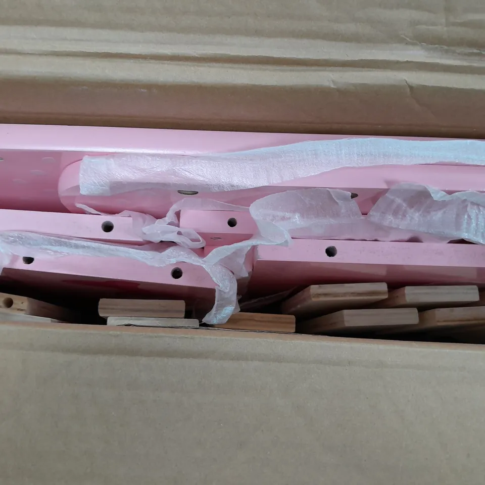 BOXED DISNEY MINNIE MOUSE TODDLER BED - COLLECTION ONLY  RRP £199.99