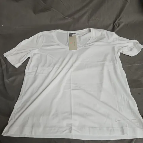SWEATY BETTY ESSENTIAL V-NECK TSHIRT IN WHITE SIZE L