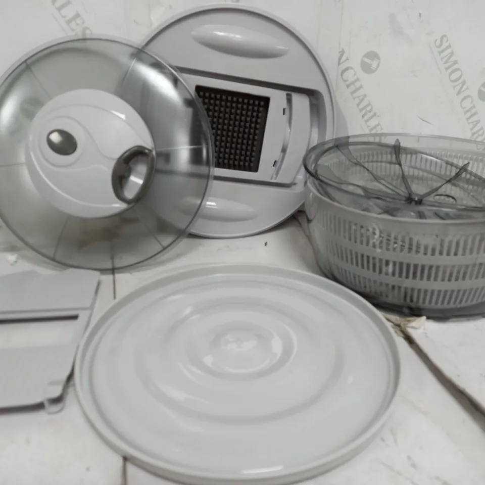 BOXED COOK'S ESSENTIALS 6-IN-1 CHOP AND SPIN FOOD PREPARATION SET