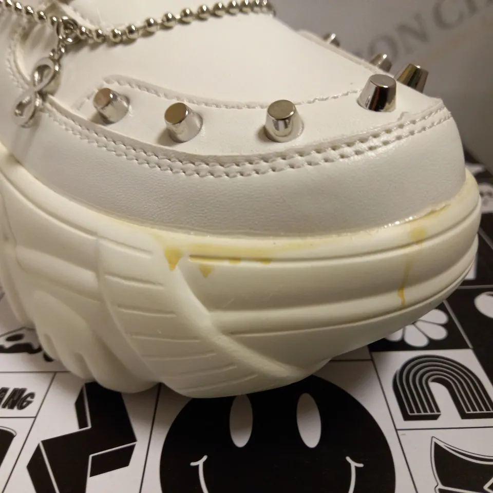 KOI VEGAN JINX WHITE MYSTIC CHARM TRAINERS - SIZE 3