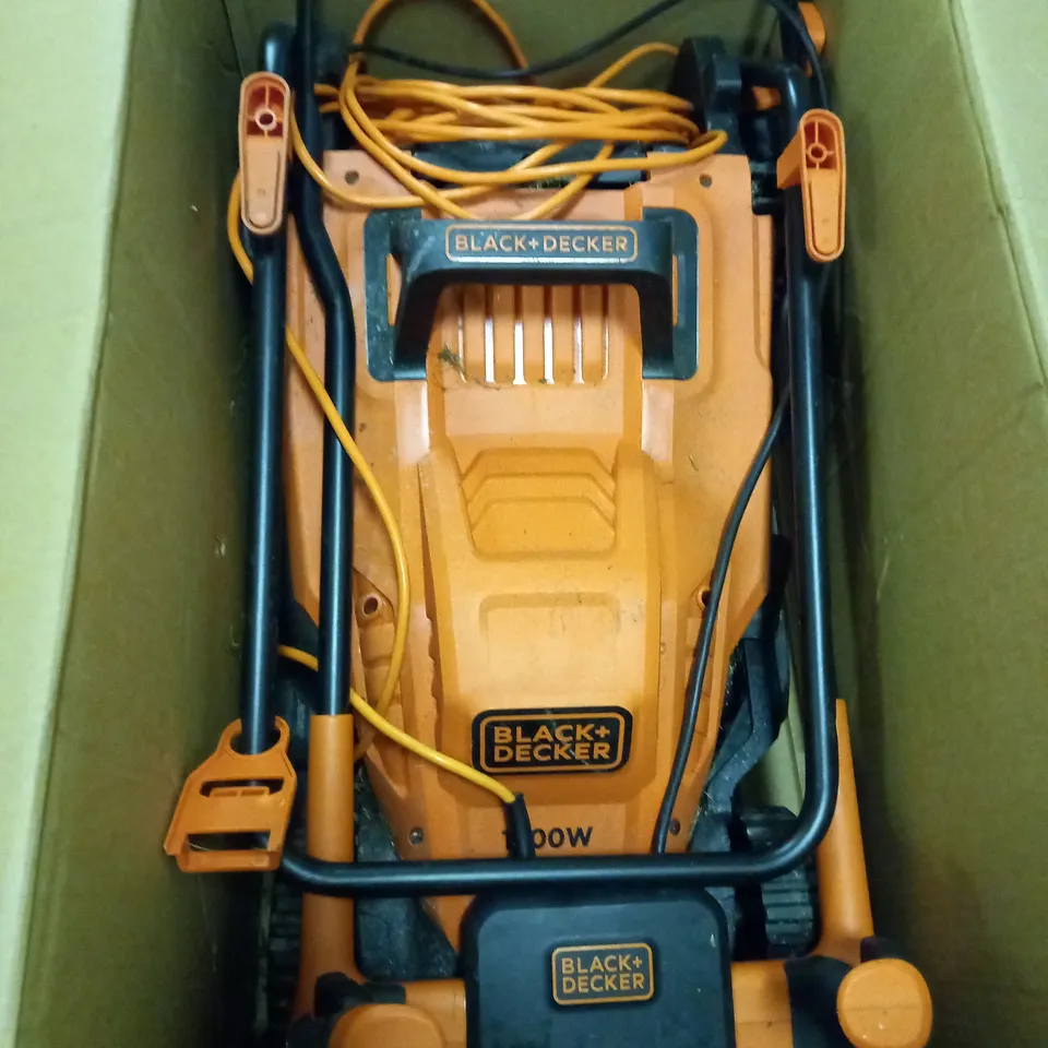 BLACK + DECKER 1600W LAWNMOWER  RRP £169