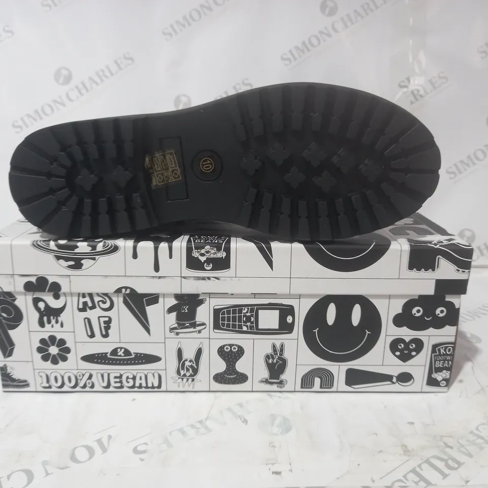BRAND NEW BOXED PAIR OF KOI THE STATEMENT ANIMAL FREE VEGAN LEATHER MEN'S MILITARY BOOTS IN BLACK UK SIZE 10