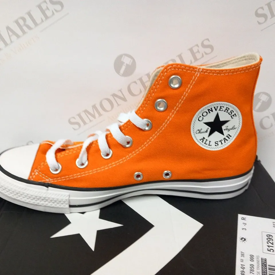BOXED CONVERSE BASKET ORANGE SIZE 6