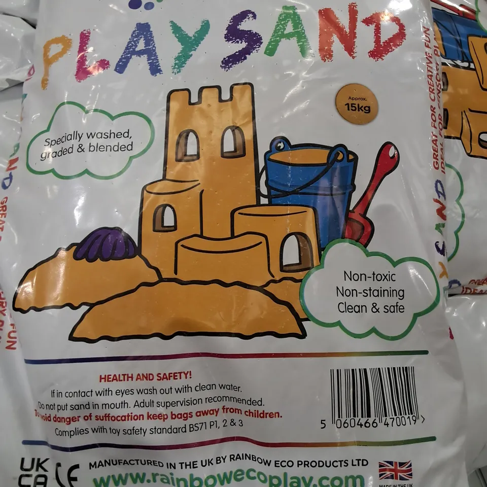 PALLET CONTAINING A LARGE QUANTITY OF 15KG BAGS OF ECO PLAY SAND