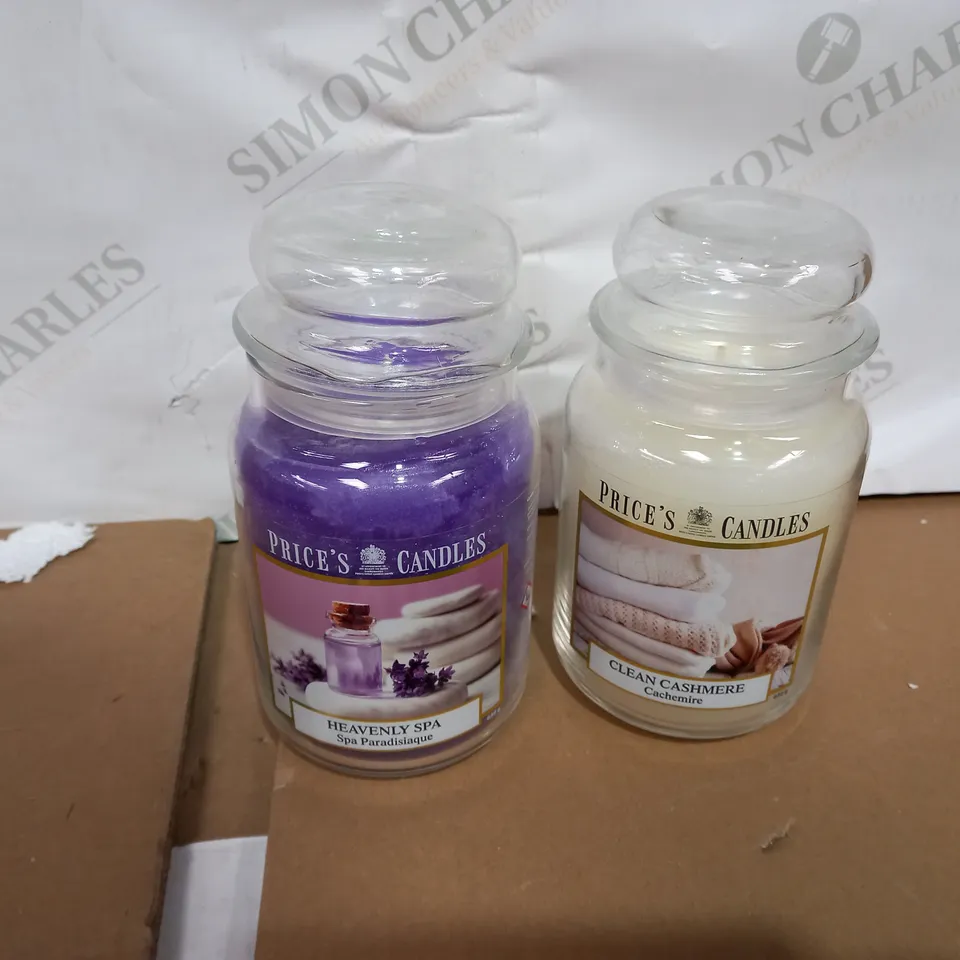 2 ASSORTED SCENTED PRIOCES CANDLES
