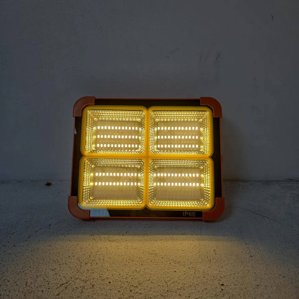 LED FLOOD LIGHT – IP66, 4-PANEL SQUARE OUTDOOR LIGHT