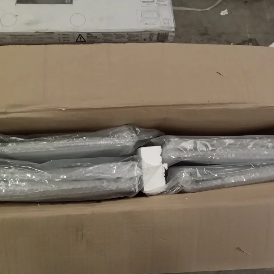 BOX CONTAINING 4 STAY CLEAN PACKS