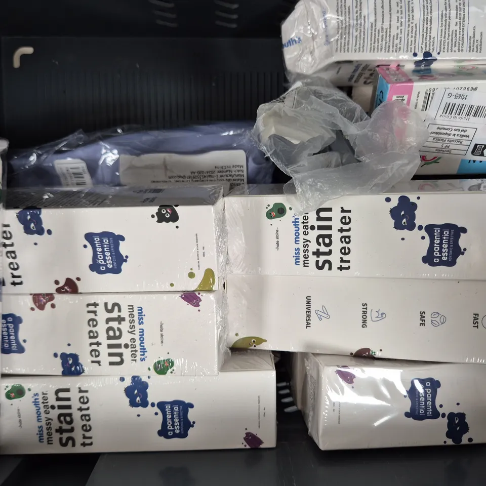 APPROXIMATELY 10 ASSORTED HOUSEHOLD ITEMS TO INCLUDE SINK & DRAIN CLEANER, BARLEY STRAW BALLS, ETC