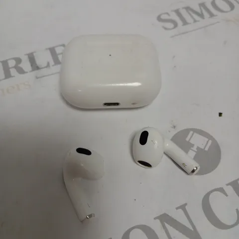APPLE AIRPODS 3RD GEN WIRELESS EARPHONES
