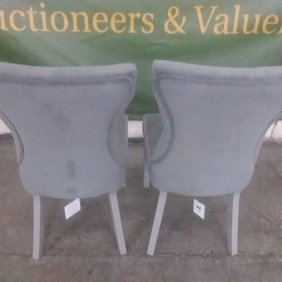 SET OF 2 DESIGNER BEWLEY GREY VELVET BUTTON BACK DINING CHAIR (GREY LEG)