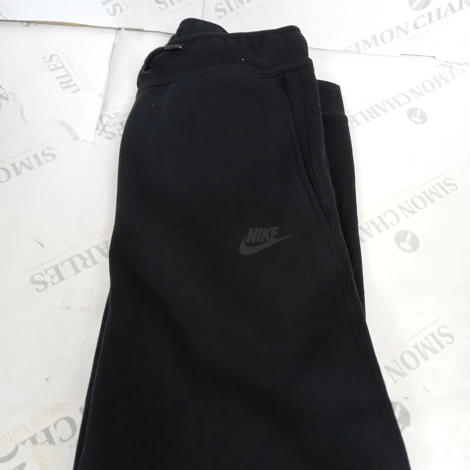 NIKE TECH FLEECE TRACKSUIT BOTTOMS SIZE L - KIDS