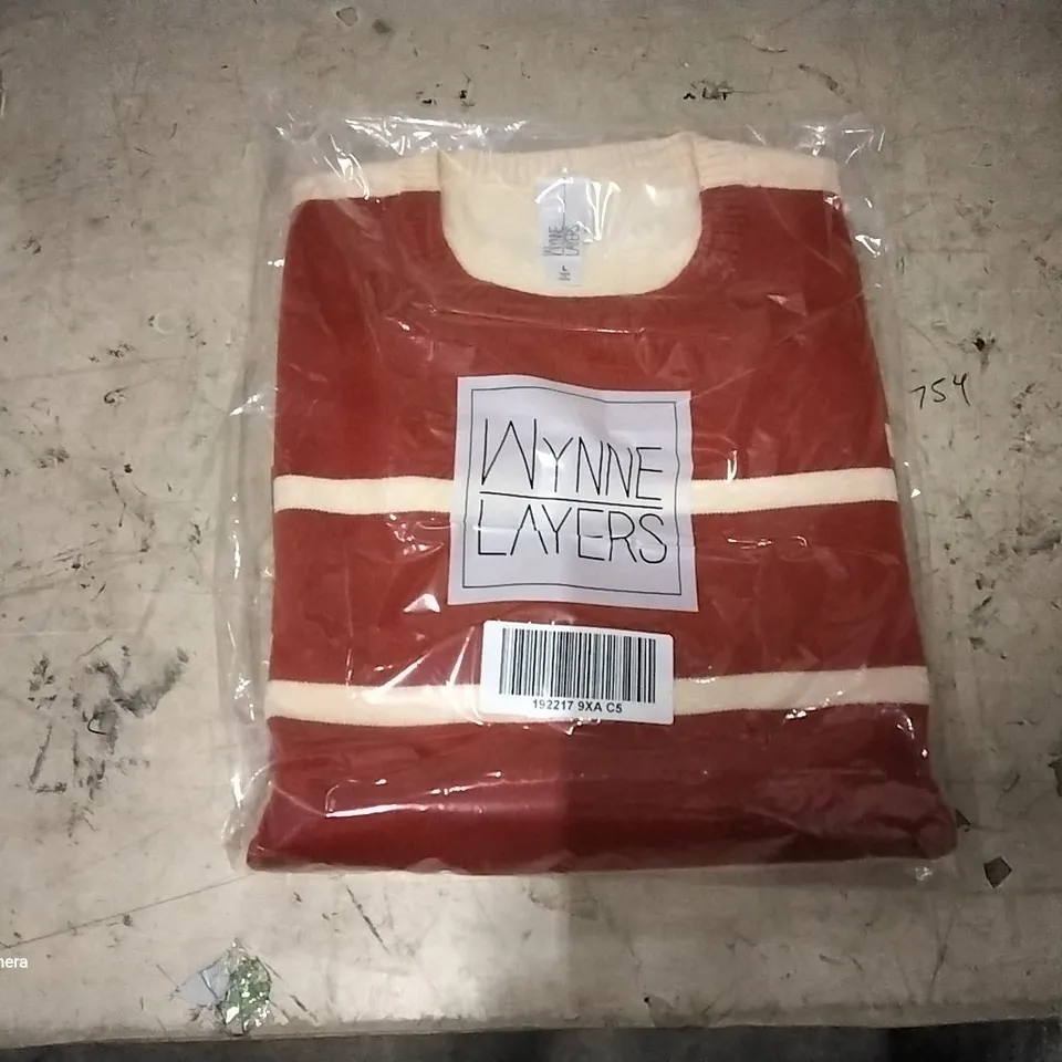  BOX OF 17 WYNEE LAYERS RED & WHITE SWEATERS SIZE LARGE