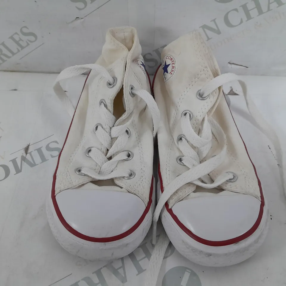PAIR OF CONVERSE ALL STARS IN WHITE - KIDS SIZE 10
