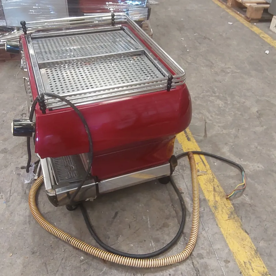 LA MARZOCCO COMMERCIAL 2 GROUP COFFEE MACHINE