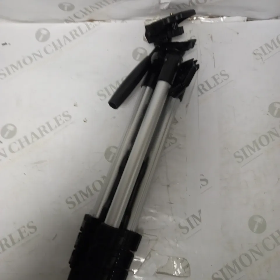 BOSCH CROSS LINE LASER QUIGO GREEN