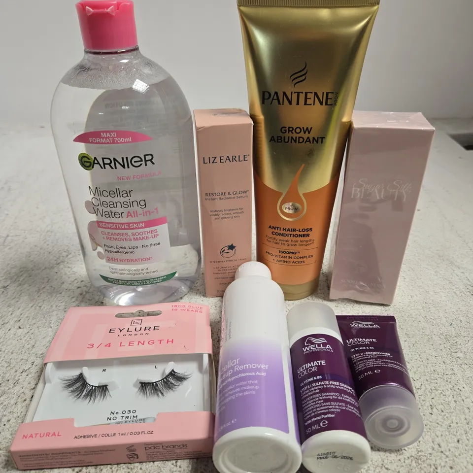 APPROX 12 ASSORTED BEAUTY PRODUCTS TO INCLUDE GARNIER MICELLAR WATER, LIZ EARLE SERUM, PANTENE CONDITIONER, ETC 