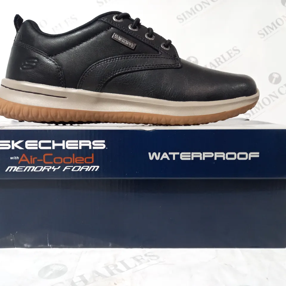 BOXED PAIR OF SKECHERS WATERPROOF SHOES IN BLACK UK SIZE 8