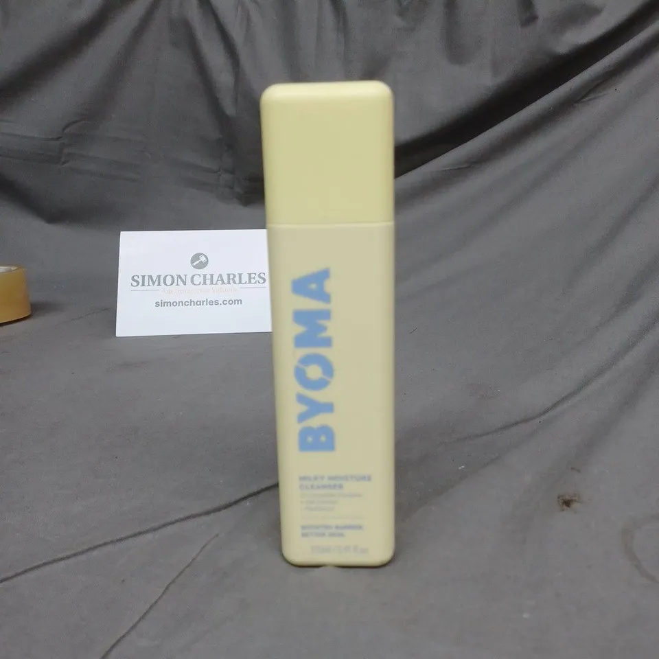 BYOMA MILKY MOISTURE CLEANSER 175ML1