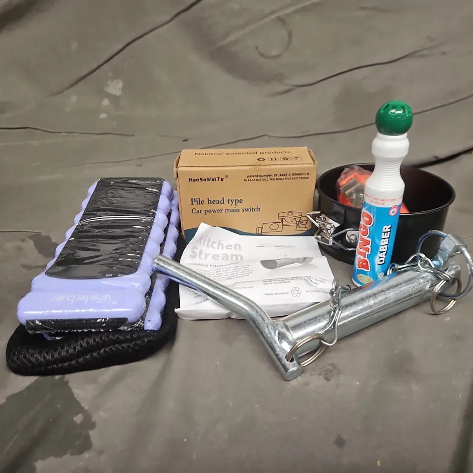 APPROXIMATELY 15 ASSORTED ITEMS TO INCLUDE CAR POWER MAIN SWITCH, KITCHEN STREAM, BINGO DABBER, ETC