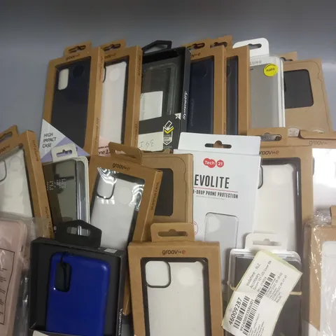BOX OF APPROXIMATELY 80 PHONE CASES IN VARIOUS MODELS, STYLES AND COLOURS TO INCLUDE SAMSUNG GALAXY S21, IPHONE 11, GALAXY S8+ ETC