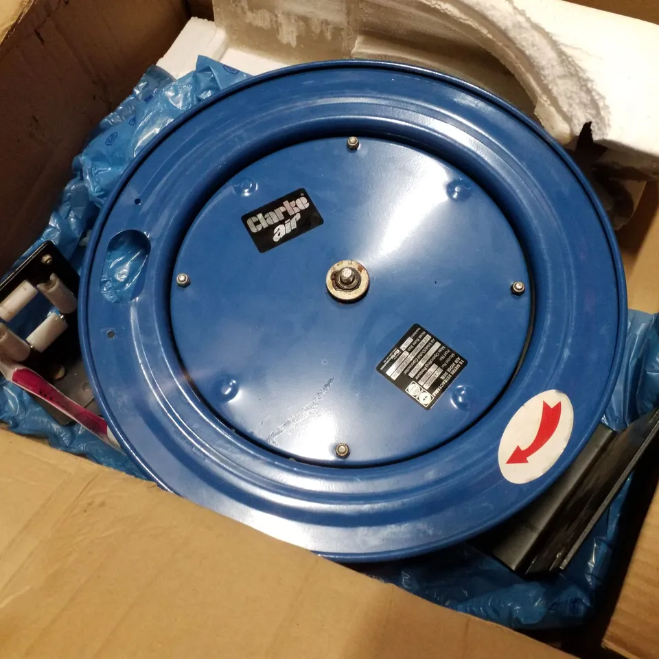 BOXED CLARKE CAR8MC 15M RETRACTABLE AIR HOSE REEL