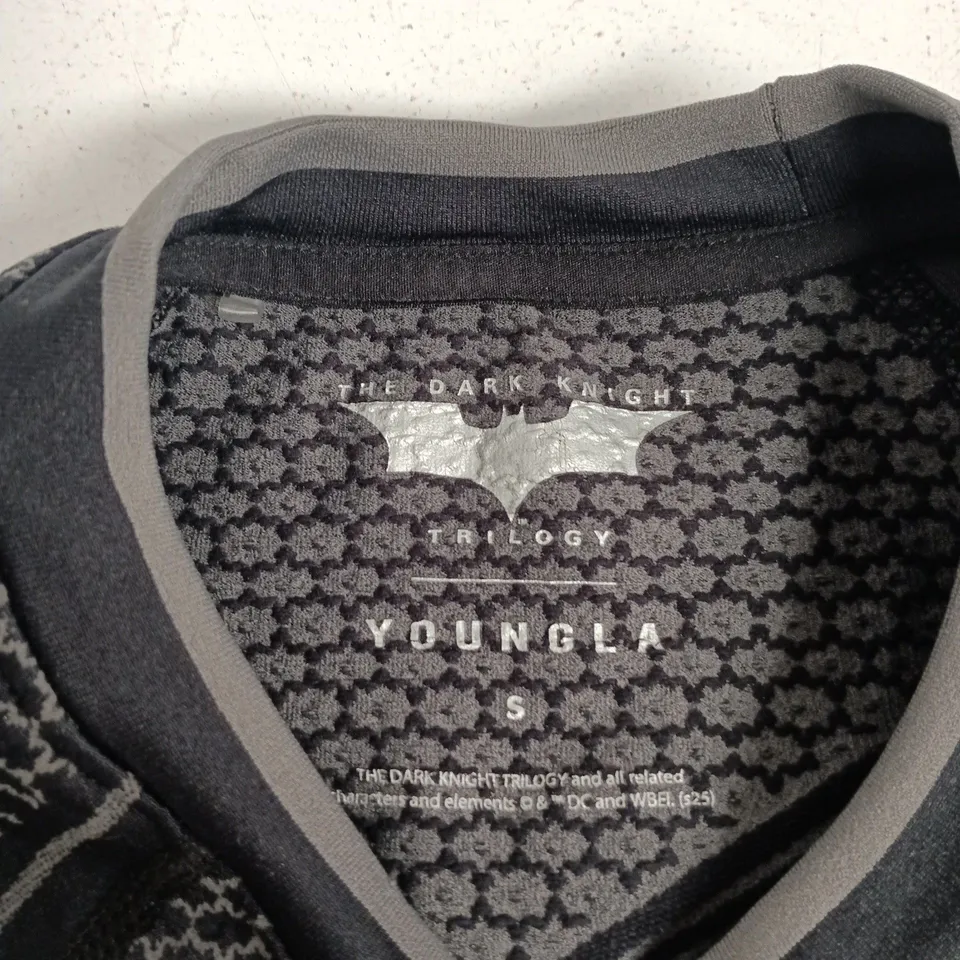 THE DARK KNIGHT TRILOGY × YOUNGLA LONG-SLEEVE TOP – SIZE S