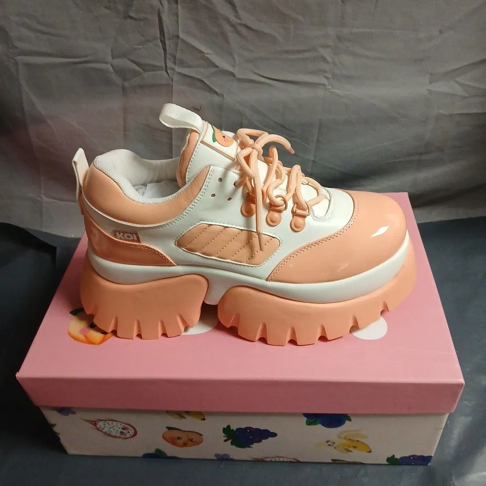 KOI FRUITTI TUTTI PEACH & ORANGE PLATFORM SNEAKERS SIZE 7