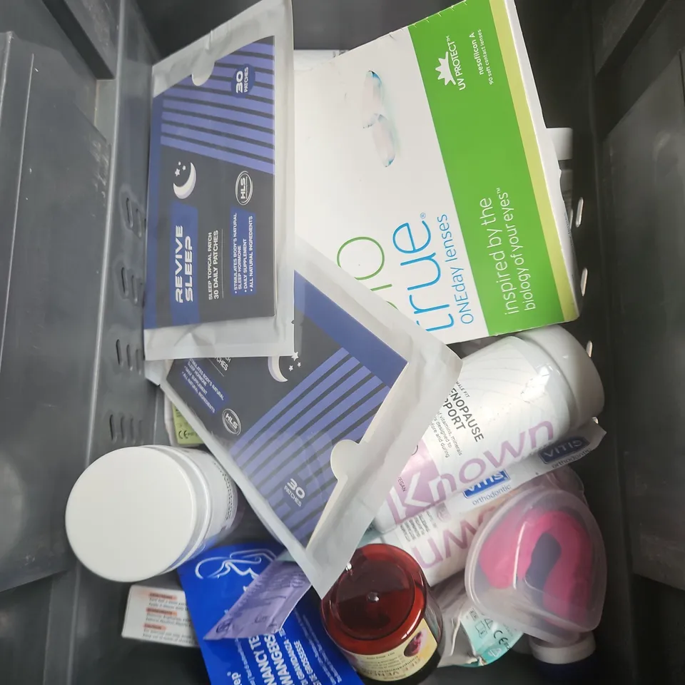TOTE OF APPROXIMATELY 20 ASSORTED HEALTHCARE PRODUCTS TO INCLUDE ROSEHIP SEED OIL - REVIVE ENERGY PATCHES AND MENOPAUSE SUPPORT SUPPLEMENTS
